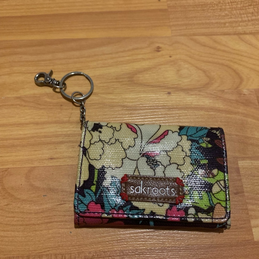 sak roots wallet